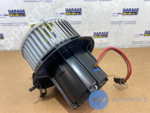 Heater blower motor MERCEDES-BENZ C-CLASS (W204) C 200 CDI (204.001) | BP25951205M62