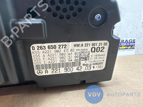Used Display monitor MERCEDES-BENZ S-CLASS (W221, V221) S 500 CGI 4-matic (221.094, 221.194) (435 hp) 25955739