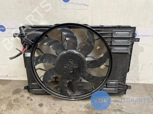 Used Radiator fan MERCEDES-BENZ CLA Shooting Brake (X118) CLA 200 d (118.612) (150 hp) 25973783