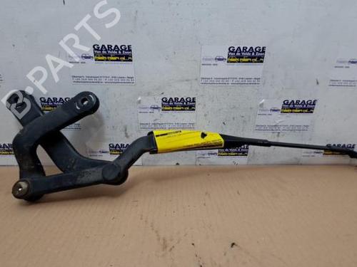 Used Front windshield wiper arm Front windshield wiper arm 38845853 38845853