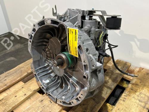 Gearbox MERCEDES-BENZ A-CLASS (W176) A 180 (176.042) | BP38822037M3 - Image 2