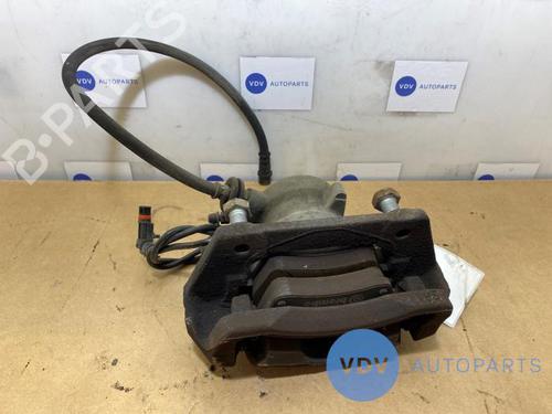 Used Right front brake caliper MERCEDES-BENZ A-CLASS (W169) A 160 (169.031, 169.331) (95 hp) 25959724