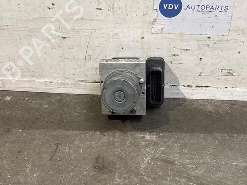 abs-pump-mercedes-benz-cls-c218-2011-2012-2013-2014-2015-2016-2017-38833597 main image