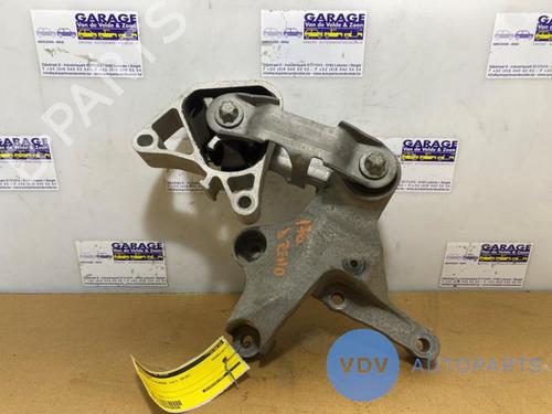 Used Gearbox mount MERCEDES-BENZ B-CLASS Sports Tourer (W246, W242) B 200 CDI (246.201) (136 hp) 25953891