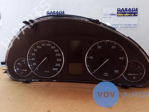 Used Display monitor MERCEDES-BENZ C-CLASS (W203) C 200 CDI (203.007) (122 hp) 25943299