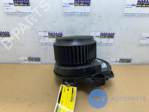 Used Heater blower motor MERCEDES-BENZ B-CLASS Sports Tourer (W246, W242) B 200 CDI / d (246.208) (136 hp) 25957813