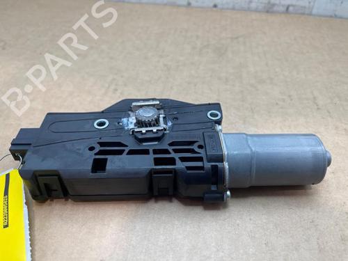 sunroof-engine-mercedes-benz-s-class-v223-2020-38835542 main image