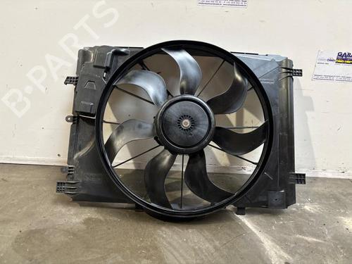 radiator-fan-mercedes-benz-a-class-w176-2012-2013-2014-2015-2016-2017-2018-38842321 main image