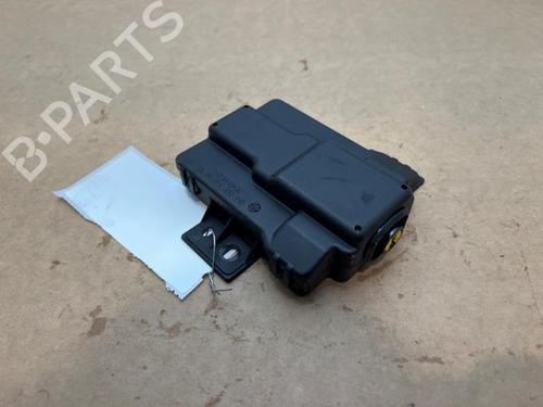 fuse-box-mercedes-benz-e-class-w212-2009-2010-2011-2012-2013-2014-2015-2016-38819746 main image