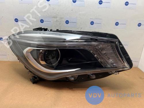 Used Right headlight MERCEDES-BENZ CLA Coupe (C117) CLA 220 CDI / d (117.303) (170 hp) 29495081