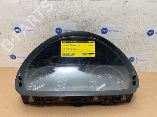Used Instrument cluster Instrument cluster MERCEDES-BENZ SPRINTER 5-t Van (B906) 513 CDI (906.653, 906.655, 906.657) (129 hp) 38834301 38834301