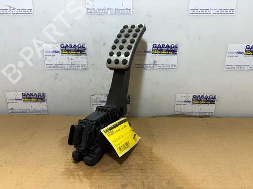 pedal-mercedes-benz-a-class-w177-2018-38844520 main image