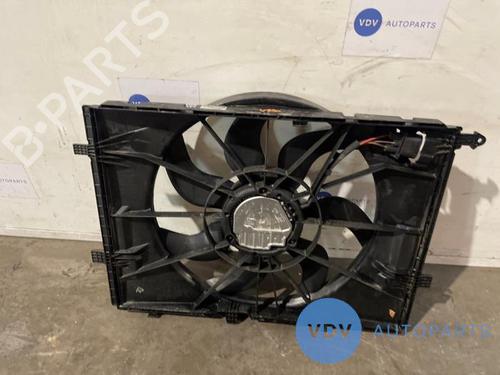 Radiator fan MERCEDES-BENZ C-CLASS (W205) C 220 BlueTEC / d (205.003) | BP25968478M35 