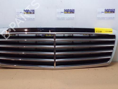 Used Grille Grille 38854544 38854544