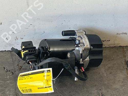 Used Vacuum pump Vacuum pump MERCEDES-BENZ EQA (H243) EQA 250+ (243.702) (190 hp) 40483104 40483104