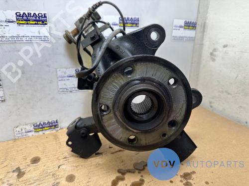 Used Right front steering knuckle MERCEDES-BENZ VITO Van (W447) 111 CDI (447.601, 447.603, 447.605) (114 hp) 25957766
