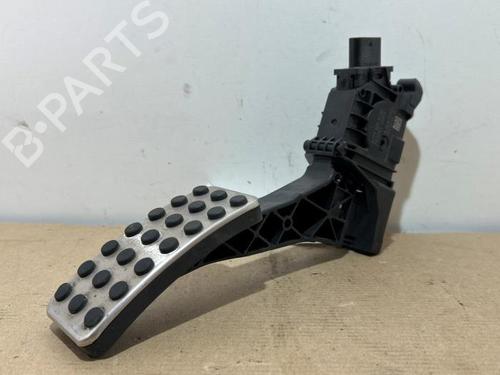 pedal-mercedes-benz-a-class-saloon-v177-2018-38816897 main image