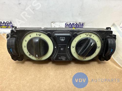 Used Climate control MERCEDES-BENZ SLK (R170) 200 Kompressor (170.445) (192 hp) 25948863