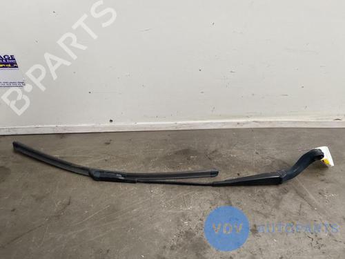 Used Front windshield wiper arm MERCEDES-BENZ A-CLASS (W169) A 180 CDI (169.007, 169.307) (109 hp) 25952022