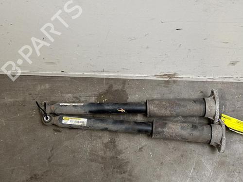 Used Left front shock absorber Left front shock absorber MERCEDES-BENZ C-CLASS (W205) C 180 BlueTEC / d (205.036) (116 hp) 38844774 38844774