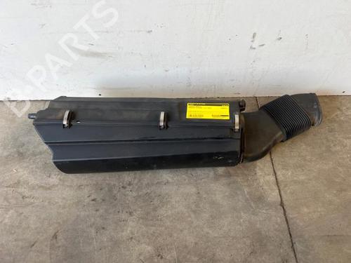 Used Air filter box Air filter box 38830600 38830600