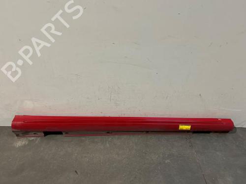 Used Right sideskirt Right sideskirt 38820889 38820889