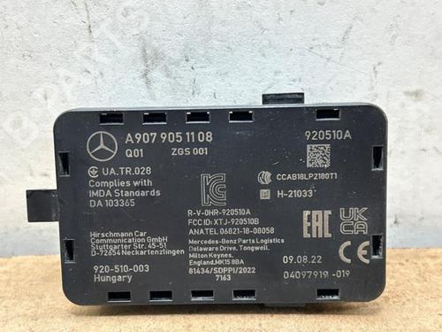 antennabase-mercedes-benz-sprinter-35-t-van-b907-b910-2018-38818313 main image