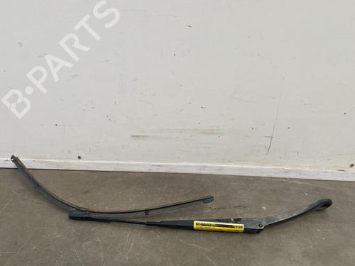front-windshield-wiper-arm-mercedes-benz-a-class-w176-2012-2013-2014-2015-2016-2017-2018-38849254 main image