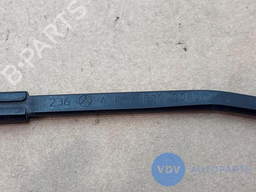 Front windshield wiper arm MERCEDES-BENZ VITO Van (W447) 114 CDI (447.601, 447.603, 447.605) | BP26384052C143
