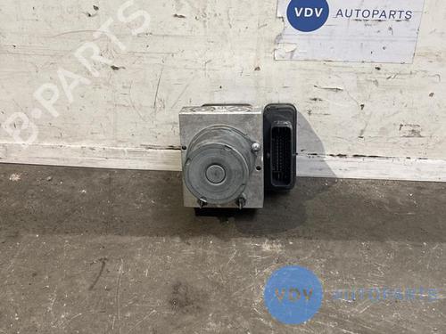 Used ABS pump MERCEDES-BENZ CLS (C218) CLS 220 BlueTEC / d (218.301) (177 hp) 25970135