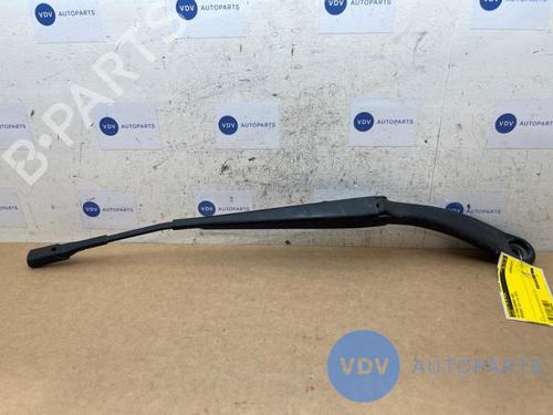 Used Front windshield wiper arm MERCEDES-BENZ CLA Coupe (C117) CLA 200 CDI / d (117.308) (136 hp) 25967638