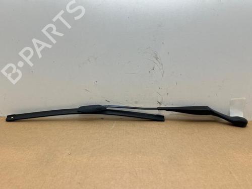 Used Front windshield wiper arm Front windshield wiper arm 38822500 38822500