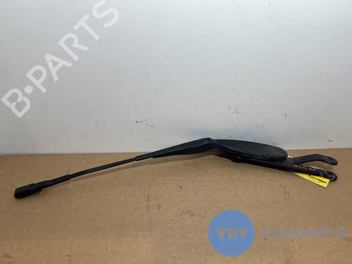 Used Front windshield wiper arm MERCEDES-BENZ C-CLASS T-Model (S205) C 180 BlueTEC / d (205.236) (116 hp) 26947350