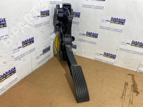 pedal-mercedes-benz-a-class-w169-2004-2005-2006-2007-2008-2009-2010-2011-2012-38846152 main image
