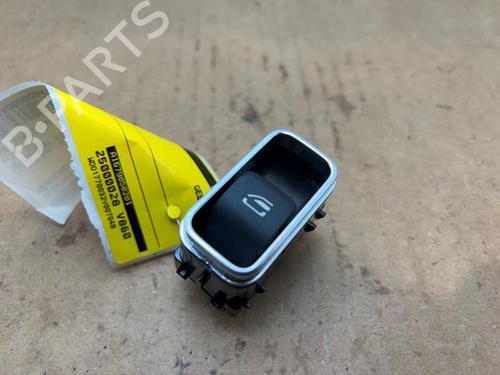 switch-mercedes-benz-a-class-w177-2018-38820251 main image
