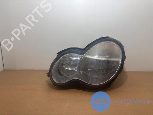 Used Left headlight MERCEDES-BENZ C-CLASS (W203) C 180 Kompressor (203.046) (143 hp) 27461045