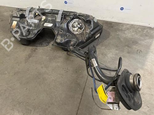 fuel-tank-mercedes-benz-cls-c257-2017-38834266 main image