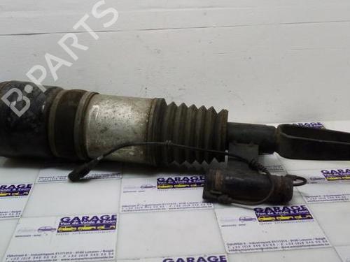 Used Right front shock absorber Right front shock absorber MERCEDES-BENZ E-CLASS (W211) E 280 (211.054) (231 hp) 38829392 38829392