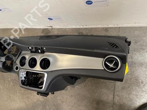 Dashboard MERCEDES-BENZ CLA Coupe (C117) CLA 180 CDI / d (117.312) | BP38837220C46 - Image 3