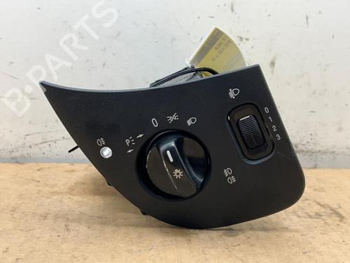 Used Headlight switch MERCEDES-BENZ A-CLASS (W168) A 160 (168.033, 168.133) (102 hp) 30803889
