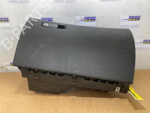 Used Glove box Glove box 38847017 38847017
