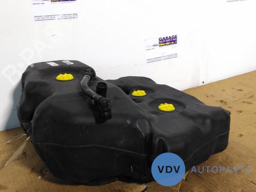 Used AdBlue tank MERCEDES-BENZ C-CLASS (W205) C 220 BlueTEC / d (205.002, 205.004) (170 hp) 25941788