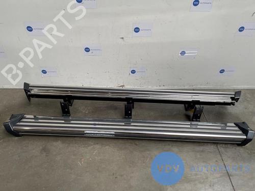 Used Wheel arch trim MERCEDES-BENZ G-CLASS (W463) 300 GE (463.227, 463.228) (170 hp) 25964746