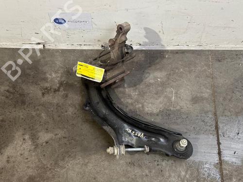 Used Right front steering knuckle Right front steering knuckle MERCEDES-BENZ CITAN Box Body/MPV (W415) 109 CDI (415.601, 415.603, 415.605) (90 hp) 38832863 38832863