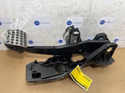 break-pedal-mercedes-benz-glb-x247-2019-38829745 main image