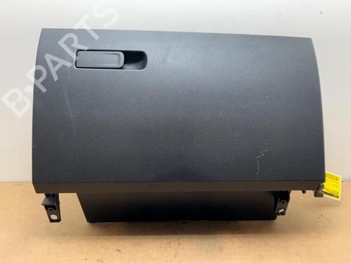 glove-box-mercedes-benz-a-class-w177-2018-38822515 main image