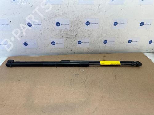 tailgate-lift-support-mercedes-benz-cla-shooting-brake-x118-2019-38836325 main image