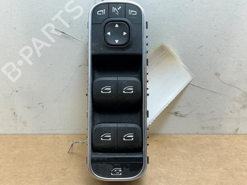 switch-mercedes-benz-a-class-saloon-v177-2018-38822119 main image