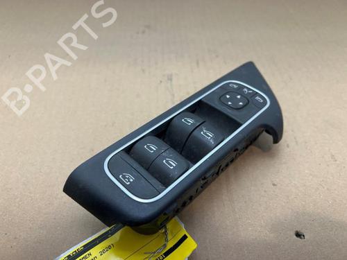 switch-mercedes-benz-a-class-saloon-v177-2018-38825524 main image