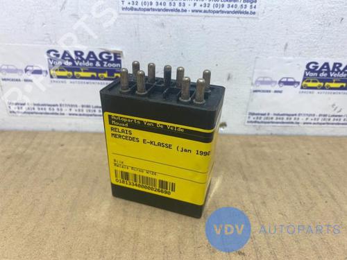 Used Electronic sensor MERCEDES-BENZ 124 Saloon (W124) 230 E (124.023) (136 hp) 25947255
